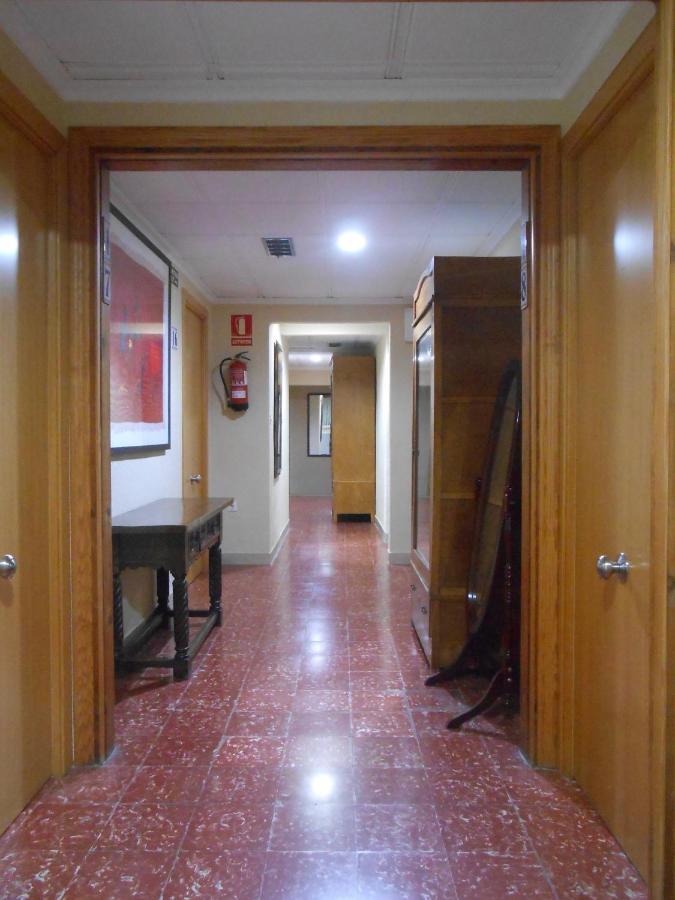 Hostal El Callejón Tarragona Exterior foto